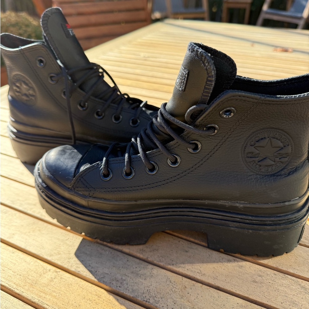 Converse Black High-Top Sneakers- size 6